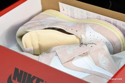 Hyperoad High OG “Washed Pink” Jordan 1 Air FD2596-600 1125